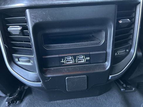 Used 2019 RAM 1500 Big Horn AWD/4WD image 24