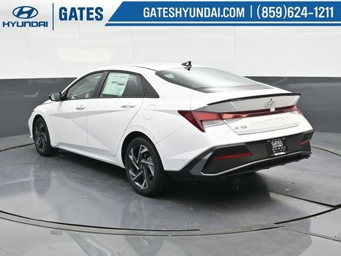 New 2025 Hyundai Elantra Sport image 8