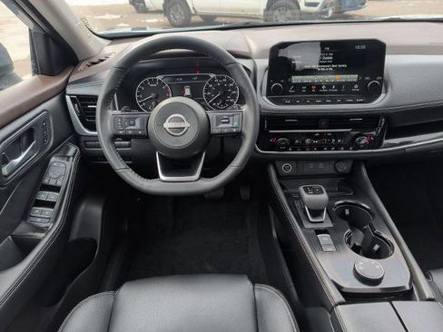 Certified 2023 Nissan Rogue SL w/ SL Premium Package image 12