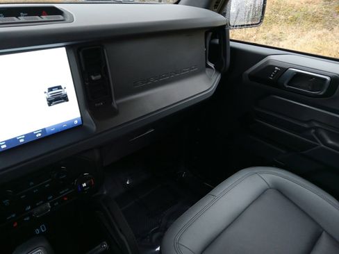 Used 2024 Ford Bronco Big Bend image 16
