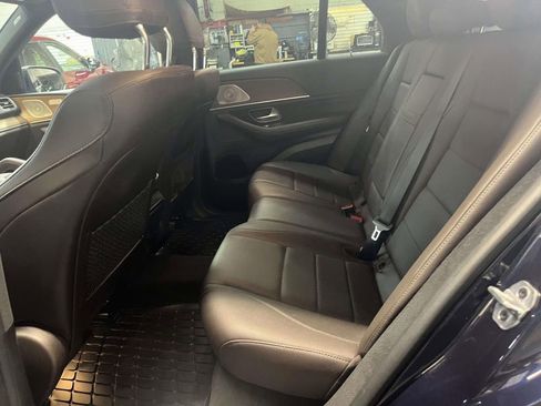 Used 2022 Mercedes-Benz GLE 350 4MATIC w/ Premium Package image 10