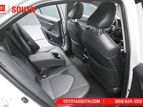 Used 2023 Toyota Camry SE w/ Convenience Package AWD/4WD image 30