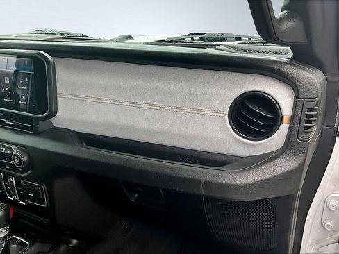 Used 2025 Jeep Wrangler Sport S image 26