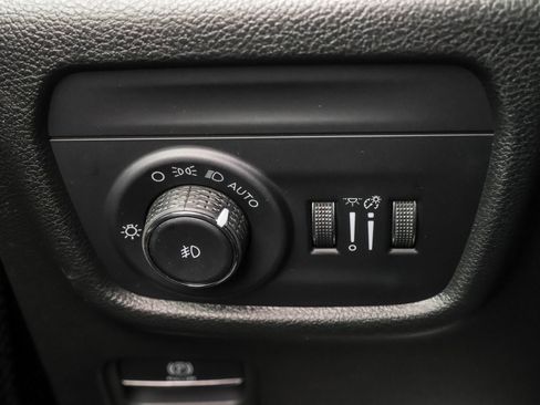 New 2025 Jeep Grand Cherokee Limited image 28