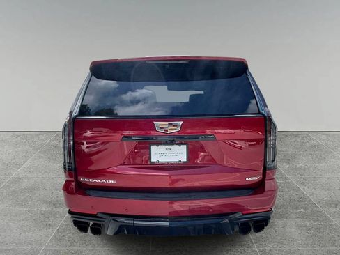 New 2026 Cadillac Escalade ESV V AWD/4WD image 4