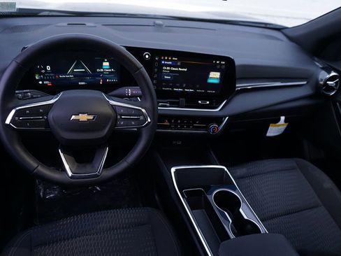 New 2025 Chevrolet Equinox LT FWD image 13