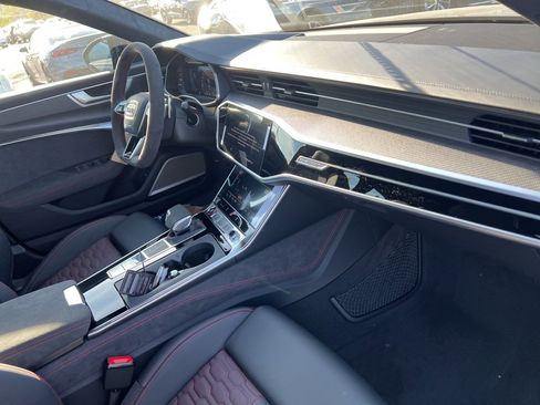 New 2025 Audi RS 6 performance image 10