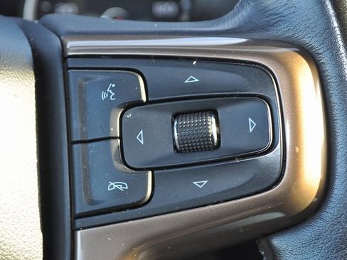 Used 2019 Chevrolet Silverado 1500 High Country w/ Technology Package image 31