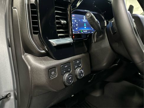 Used 2024 Chevrolet Silverado 1500 LT AWD/4WD image 19