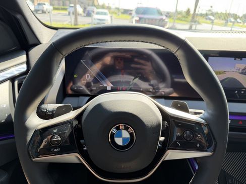 Used 2025 BMW X3 xDrive30i w/ Convenience Package image 23