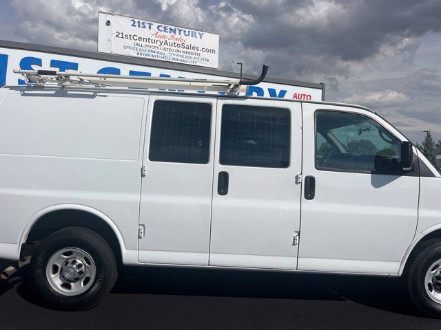 Used 2012 Chevrolet Express 2500 RWD image 13