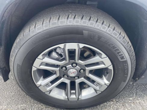 Used 2025 GMC Terrain Elevation AWD/4WD image 9