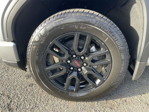 New 2026 GMC Sierra 1500 Elevation image 32