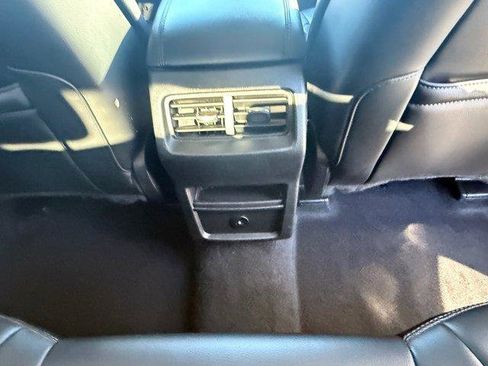 Used 2024 Ford Edge SEL image 15