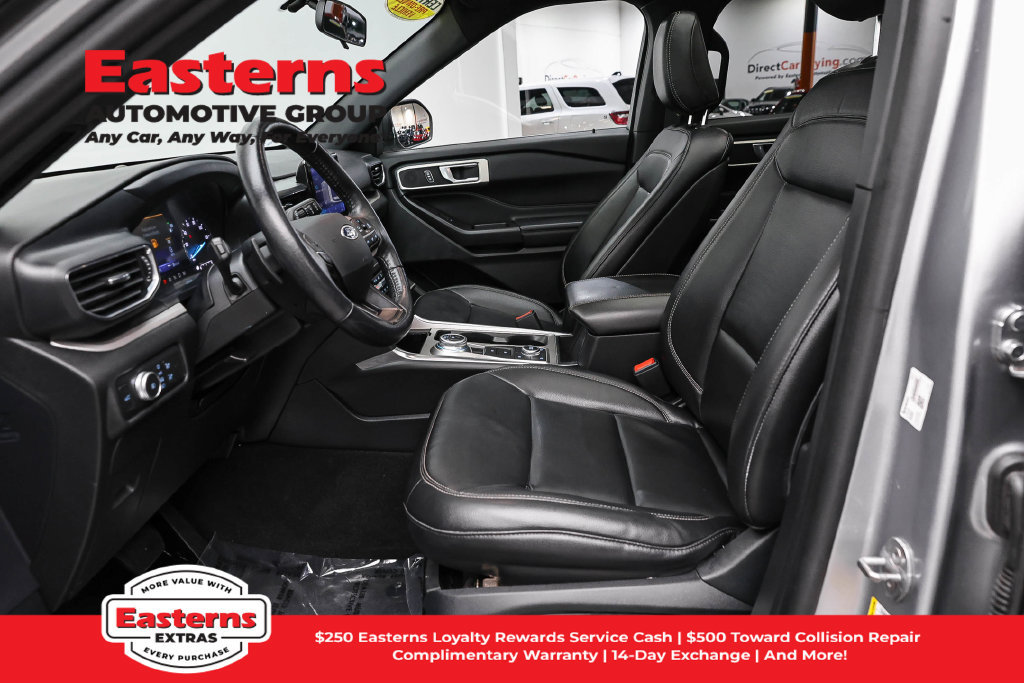 Used 2020 Ford Explorer XLT w/ Equipment Group 202A AWD/4WD image 15