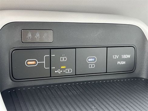 New 2026 Hyundai Kona SE image 7