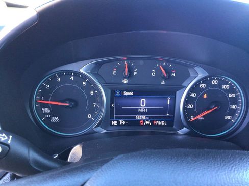 Used 2024 Chevrolet Equinox LT w/ LPO, Floor Liner Package FWD image 16