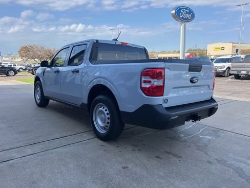 New 2025 Ford Maverick XL image 4