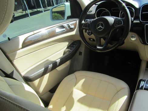 Used 2016 Mercedes-Benz GLE 350 w/ Premium Package image 12