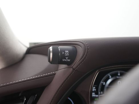 Used 2020 Lexus LS 500 AWD w/ Interior Upgrade Package image 26