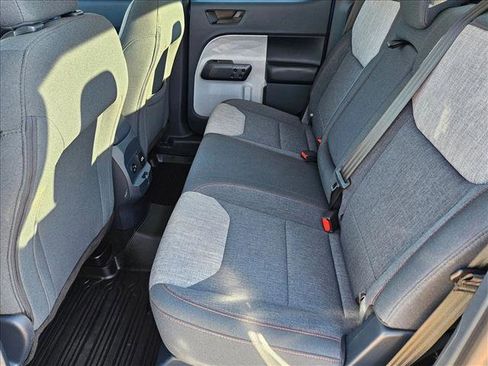 Certified 2022 Ford Maverick XLT w/ XLT Luxury Package image 17