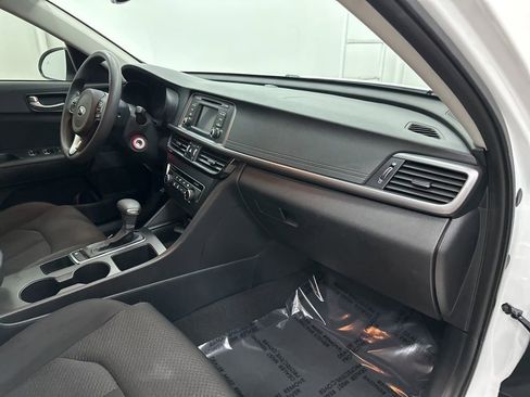 Used 2016 Kia Optima LX w/ LX Convenience Package image 23