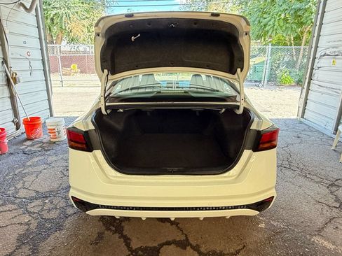 Used 2025 Nissan Altima 2.5 SV FWD image 31