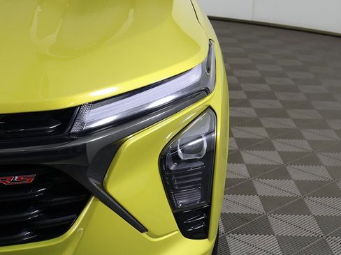 Used 2024 Chevrolet Trax RS image 13