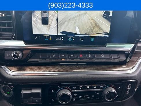 Used 2024 Chevrolet Silverado 2500 LT AWD/4WD image 31