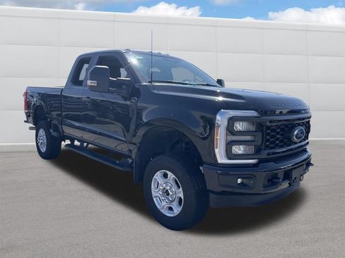 Used 2026 Ford F250 XL w/ STX Appearance Package AWD/4WD image 8