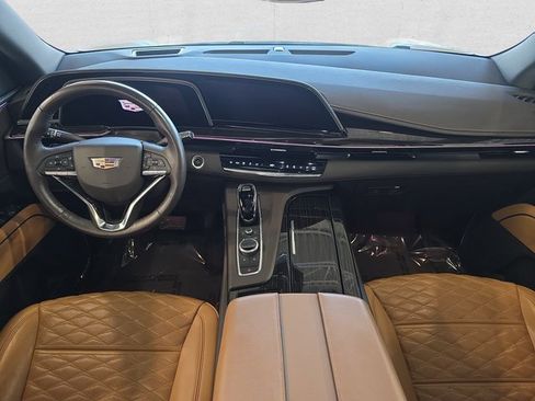 Certified 2022 Cadillac Escalade Premium Luxury image 9