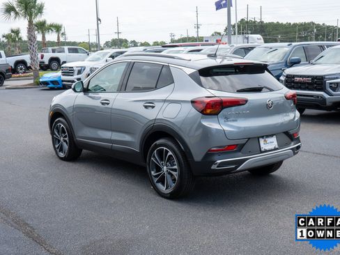 Used 2023 Buick Encore GX Essence w/ Advanced Technology Package AWD/4WD image 5