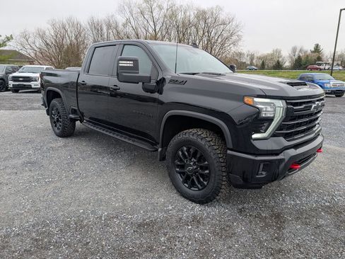 Used 2025 Chevrolet Silverado 2500 LTZ w/ Trail Boss Package image 14