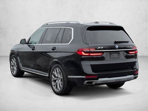 Used 2024 BMW X7 xDrive40i image 8