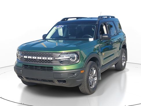 Used 2023 Ford Bronco Sport Badlands AWD/4WD image 3
