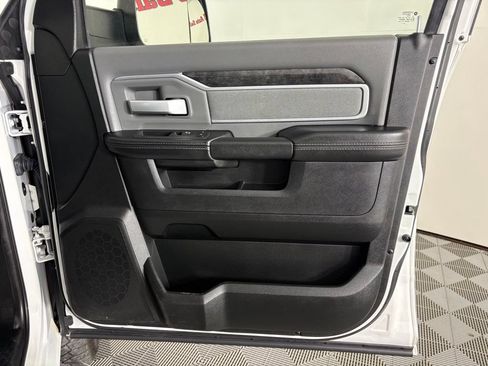 Used 2021 RAM 2500 Big Horn AWD/4WD image 39