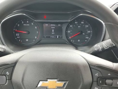 Used 2022 Chevrolet TrailBlazer LT w/ Confidence II Package FWD image 12