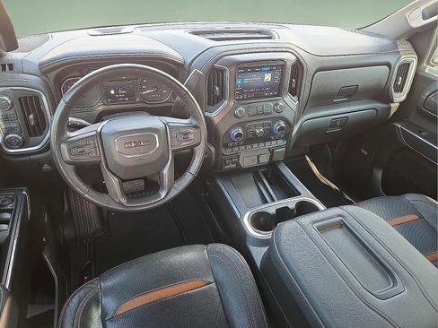 Certified 2022 GMC Sierra 1500 AT4 w/ AT4 Premium Package image 11