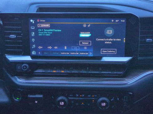 Used 2024 Chevrolet Silverado 1500 LT AWD/4WD image 18