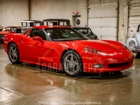 Used 2007 Chevrolet Corvette Coupe image 12