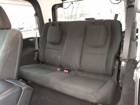 Used 2020 Jeep Wrangler Sport S image 28