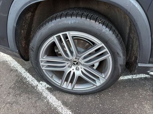 Used 2021 Mercedes-Benz GLS 450 4MATIC image 16