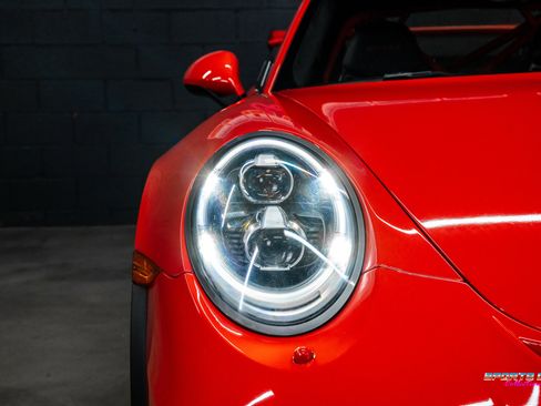 Used 2016 Porsche 911 GT3 RS image 23