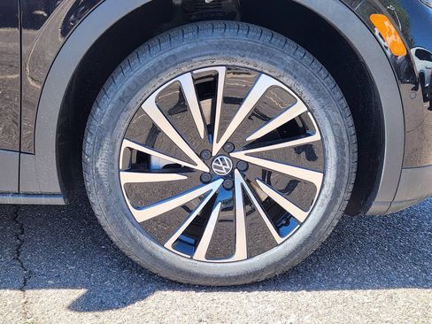 New 2026 Volkswagen ID.4 Pro AWD/4WD image 10