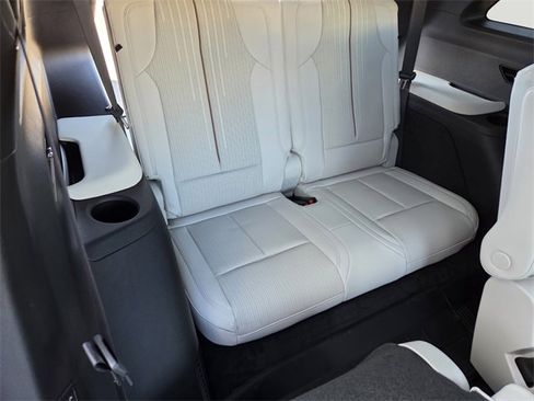 New 2026 Cadillac Vistiq Sport w/ LPO, Floor Liner Package image 16