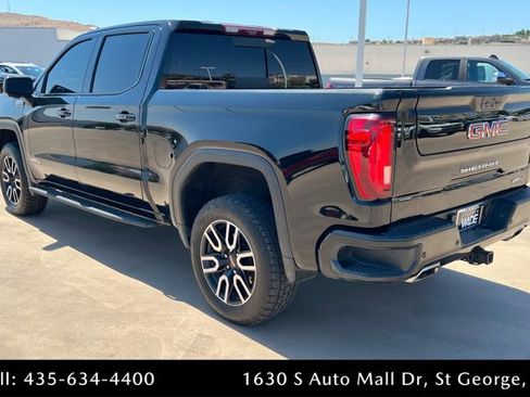 Used 2021 GMC Sierra 1500 AT4 w/ AT4 Premium Package AWD/4WD image 3