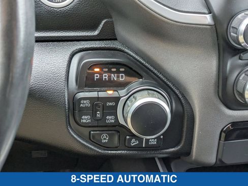 Used 2021 RAM 1500 4x4 Crew Cab image 25