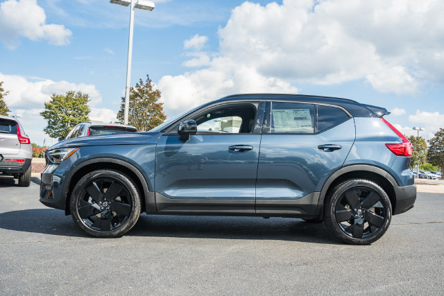 New 2026 Volvo XC40 B5 Ultra w/ Protection Package Premier AWD/4WD image 4