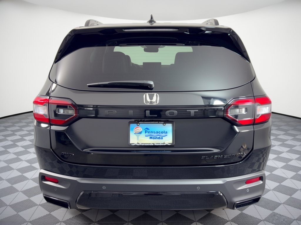 New 2026 Honda Pilot Black Edition image 11