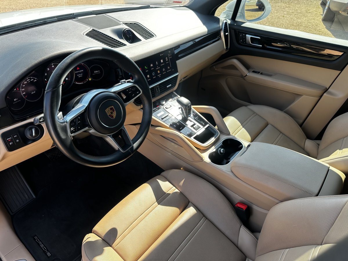 Used 2022 Porsche Cayenne Platinum Edition AWD/4WD image 20